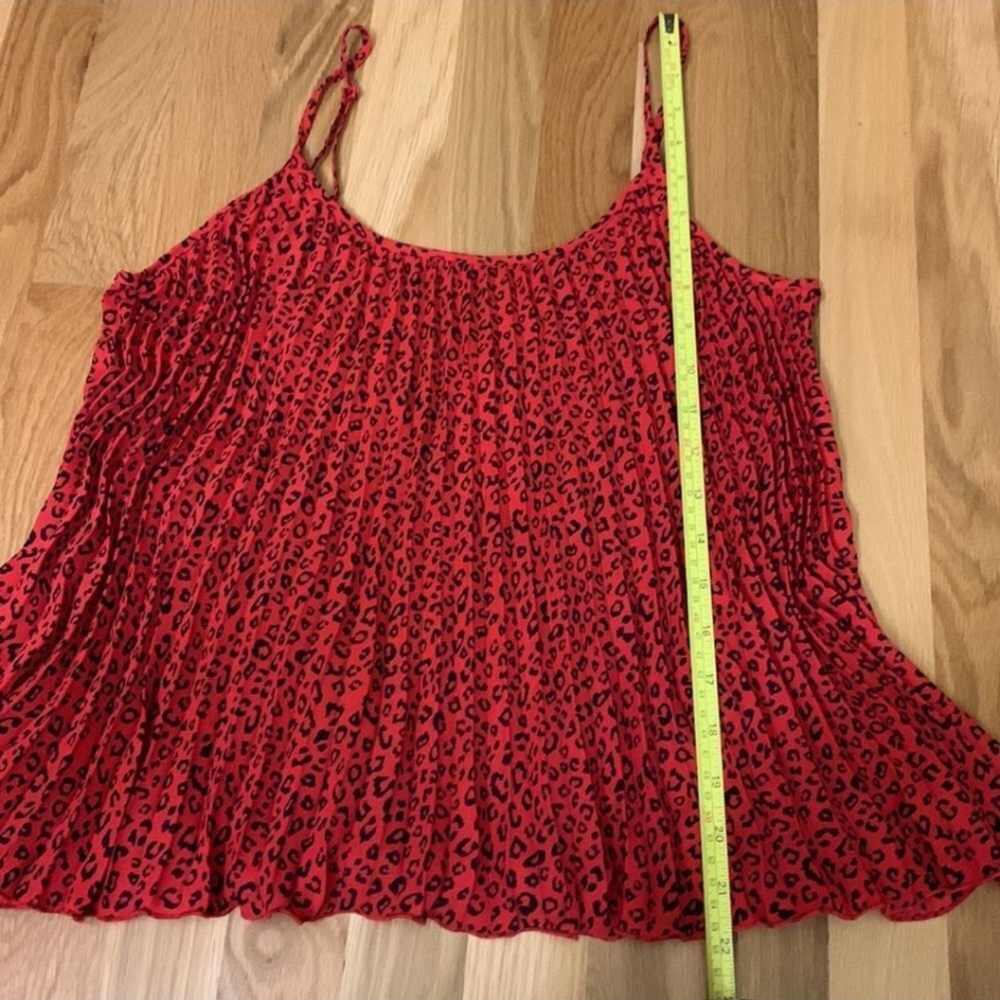 Red Leopard Print Pleated Cami Top - Picture 6 of 6